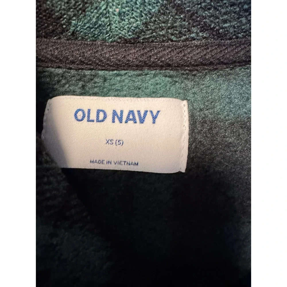 Old Navy Boys Size 5T 5 Plaid Fleece Pullover and Camo Layered Tee Bundle 2pc